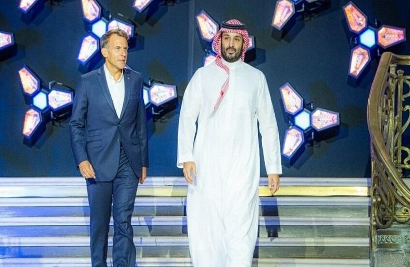 ولي العهد السعودي وماكرون يتوجان الفائز في كأس الرياضات الإلكترونية بباريس