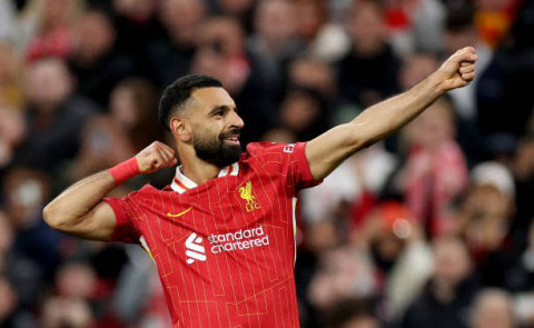 نجوم ليفربول يودعون محمد صلاح برسائل عاطفية 