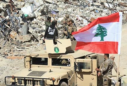 تصعيد إسرائيلي جنوباً: استهداف جرافة للجيش اللبناني في المنصوري وإصابة عسكري وسط استمرار الخروقات