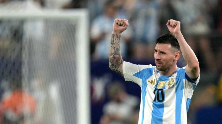 النهاية.. ميسي يودع منتخب الأرجنتين
