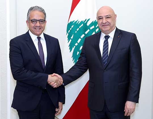 رئيس الجمهورية تسلم من المدير العام للاونيسكو شهادة ادراج قلاع جبل عامل الخمس في قائمة التراث العالمي المعرّض للخطر
