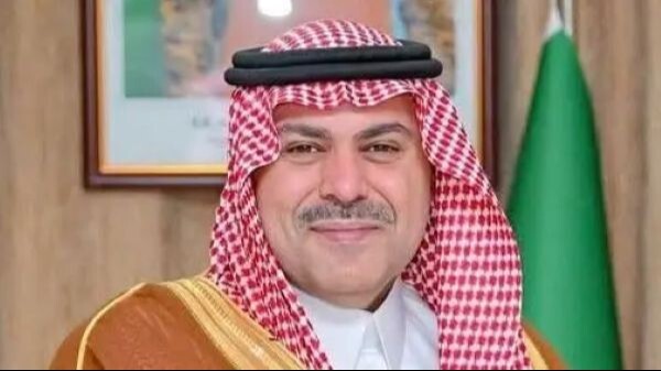 وصول السفير فهد الدوسري إلى بيروت… خطوة جديدة في مسار العلاقات السعودية - اللبنانية