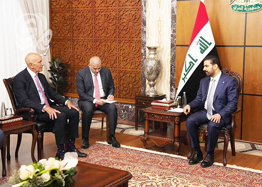 ظوم براك في بغداد: إبعاد زعماء الفصائل ورئيس الوزراء يرسّخ حصر السلاح ويمهّد لـ“نزعه” من الجميع