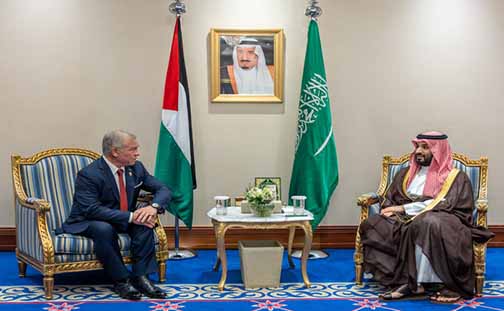 الملك عبد الله الثاني وولي العهد السعودي يبحثان في الدوحة أمن المنطقة ورفض الاعتداءات الإسرائيلية